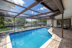 Indoor pool, outdoor pool
