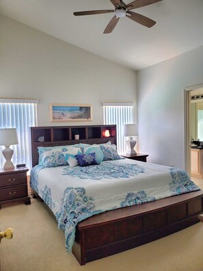 4 bedrooms, iron/ironing board, free WiFi, bed sheets - John & Sara (Davenport)