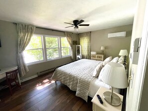 3 habitaciones, caja de seguridad en la habitación y escritorio 