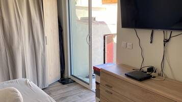 2 chambres, fer et planche Ă repasser, Wi-Fi gratuit, draps fournis