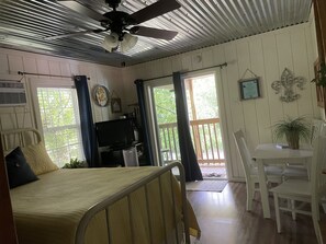 1 bedroom, desk, bed sheets