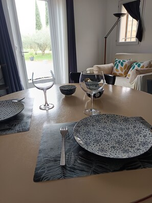 Interior - OUSTAOU DU GAYET, charming gîte with private pool (Lourmarin)