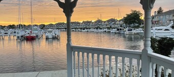 Indoor/Outdoor Pool and Hot Tub, Beautiful Beaches, Perfect for Golf Vacations