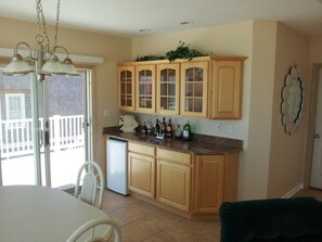 Interior - One of a Kind Beautiful OCEANFRONT (Long Beach)