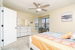1 dormitorio, escritorio, tabla de planchar con plancha y wifi gratis