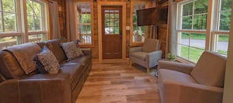 Lookout Tiny One-of-a-Kind Cabin with Private Spa