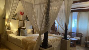Luxury Double Room | In-room safe, free WiFi, bed sheets