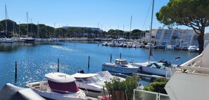 Marina - 🌊Marina Lairan View of the water and boats in Port Camargue 2 stars F (Le Grau-du-Roi)