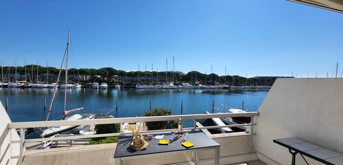 Marina Lairan 🌊View of the water and boats in Port Camargue 2 stars F