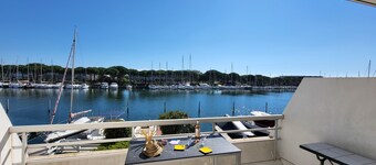 Marina Lairan 🌊View of the water and boats in Port Camargue 2 stars F