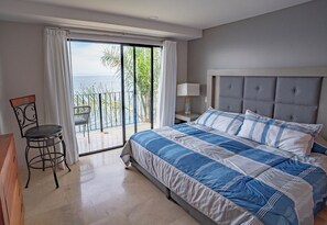 10 habitaciones, caja de seguridad en la habitación y escritorio 