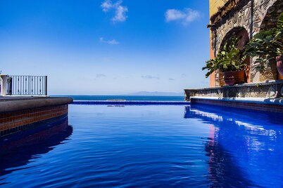 Luxurious Ocean Front Estate, 10 BRs, Chef, Full Gym, Pool, Elevator, Concierge