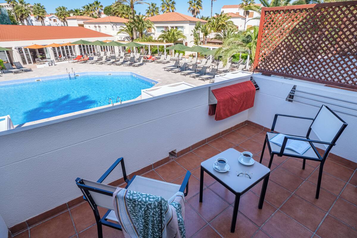Minibar, desk, iron/ironing board (on request), WiFi (free)