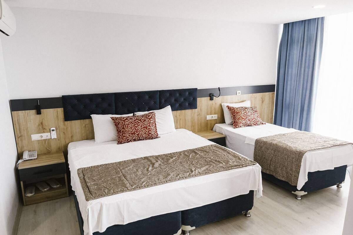 Free WiFi, bed sheets