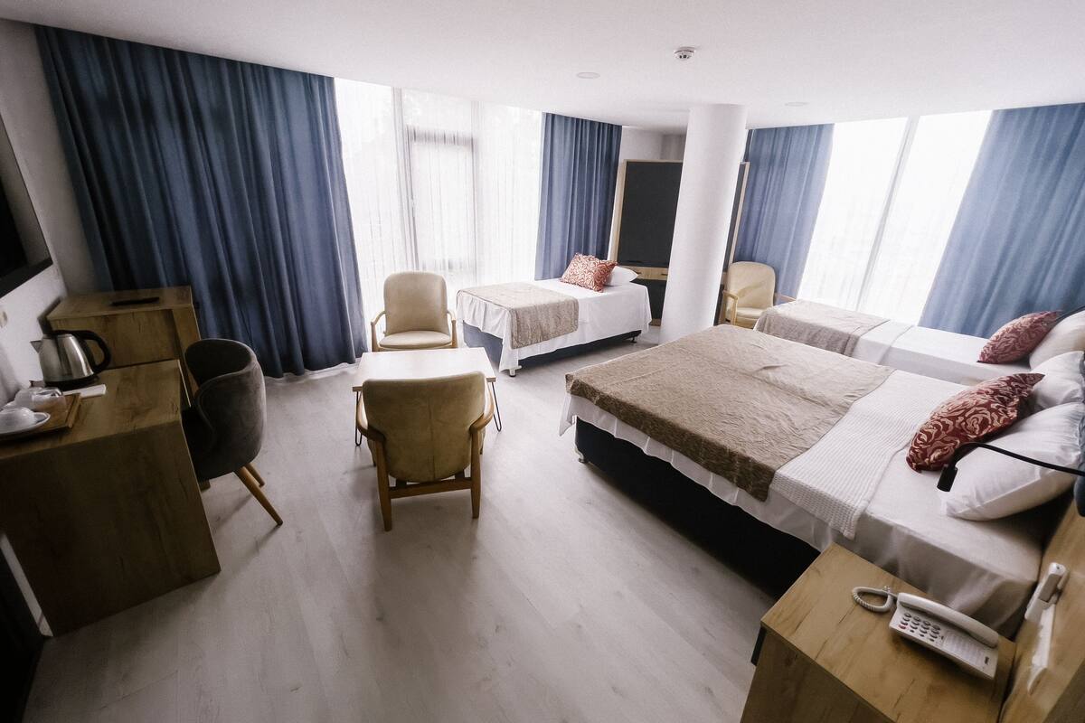 Free WiFi, bed sheets