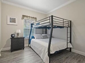 3 bedrooms, free WiFi, bed sheets