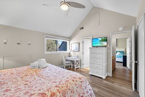 3 chambres, bureau, Wi-Fi gratuit, draps fournis