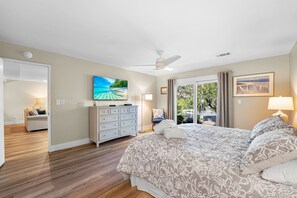 3 chambres, bureau, Wi-Fi gratuit, draps fournis