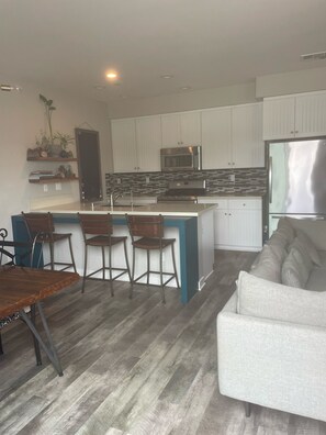 TĂ©lĂ©viseur connectĂ©, Ă©cran dâordinateur, imprimante