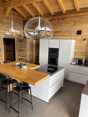 Fridge, microwave, oven, stovetop - Luxury Chalet - Exceptional View (Bolquère)