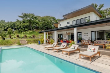 Modern home in the peaceful
Hills of El Zonte. 