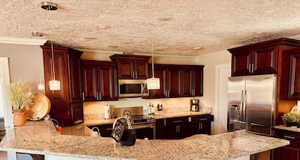 Newly Renovated 3BR Oasis - Close to Dining + Private Backyard Fire Pit