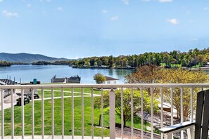 Property grounds - #118 Pointe - 1 Bedroom Lakefront Condo at Mariners SML (Huddleston)