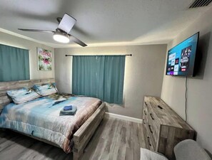 5 bedrooms, iron/ironing board, WiFi