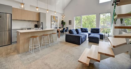 Amazing 3 bedrooms/2Bathroom - Downtown Montreal