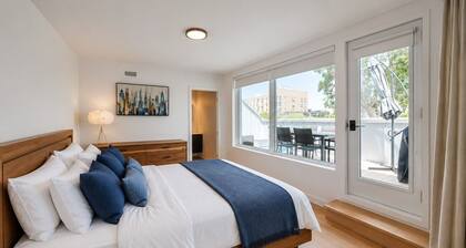 Amazing 3 bedrooms/2Bathroom Penthouse with Private Terrasse - Downtown Montreal