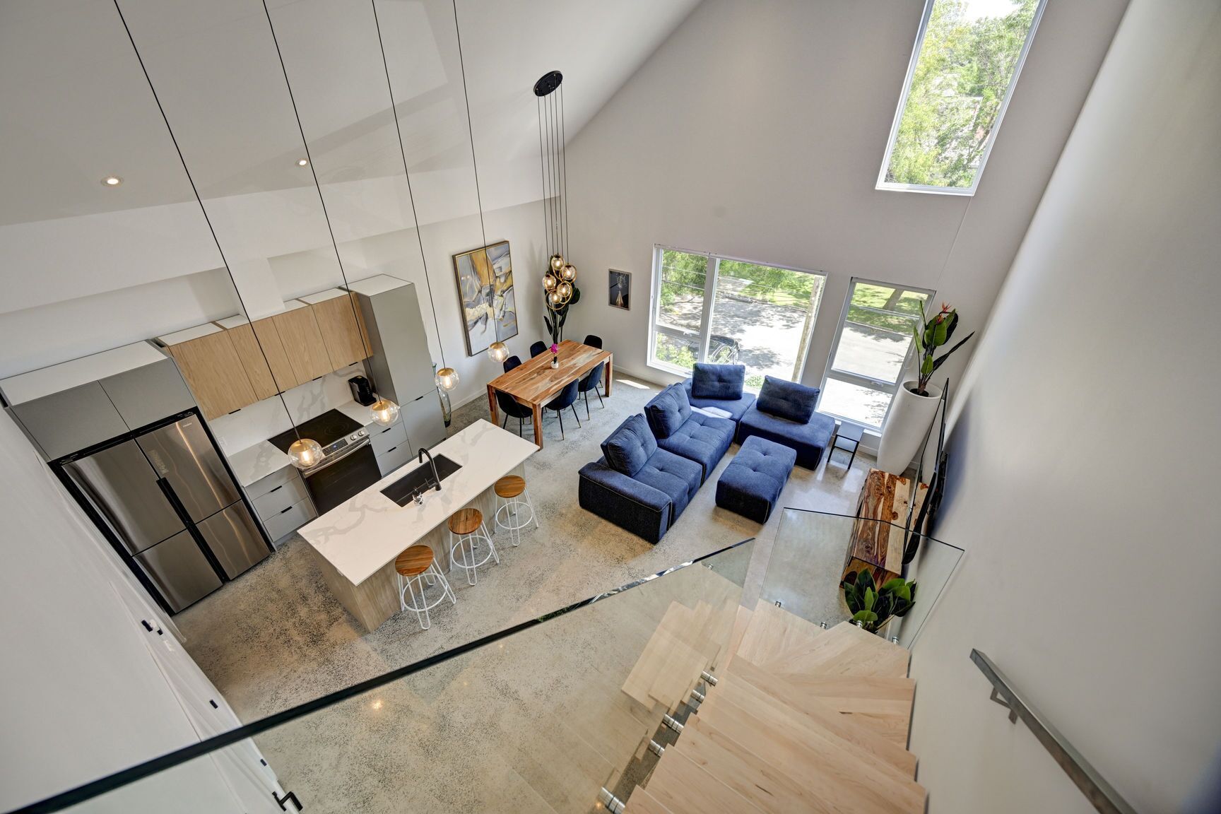 Amazing 3 bedrooms/2Bathroom Penthouse with Private Terrasse