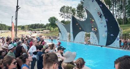 Glamping in The City with a Hot Tub