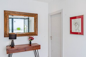 Interior - Exquisite design villa directly at the bach (Blato)