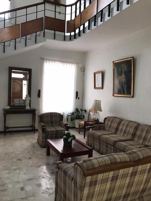 Living room - Antigua Casa Alameda Hotel Boutique (Aguascalientes)