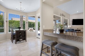 Interior - Amazing Home in Great Location w/Backyard Oasis! (Scottsdale)