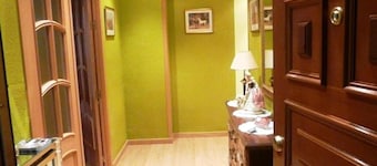 GUARA CASA CASTRO TOURIST APARTMENT, IN THE HEART OF SOMONTANO.
