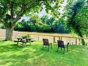 Outdoor dining - Mayfield @ Oyster Creek - WORLD CUP (Sugar Land)