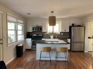 Frigorifero, microonde, lavastoviglie