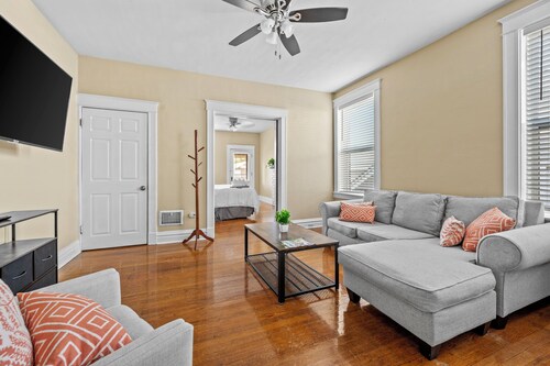 South City Top Floor Apartment