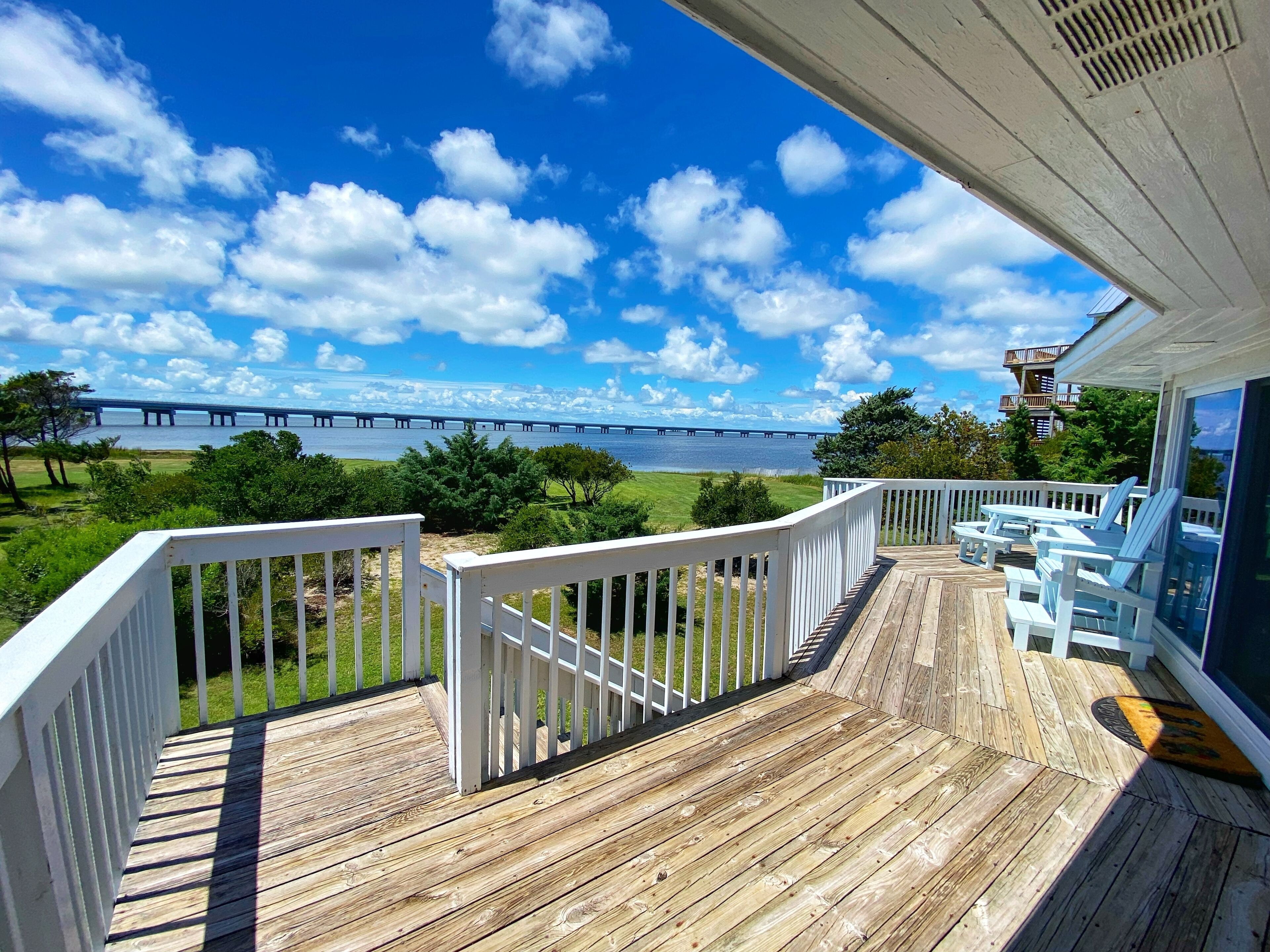 Soundfront/0.3 mi to ocean/3 K, 1 bunkbed/private parking w/i 500 ft ocean