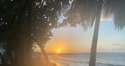 Large 3bdrm Beachhouse Punta Salinas- 15 min from San Juan
