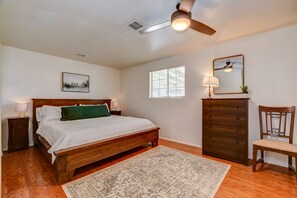 2 habitaciones, tabla de planchar con plancha y wifi gratis 