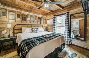 3 Schlafzimmer, Schreibtisch, Bügeleisen/Bügelbrett, kostenloses WLAN