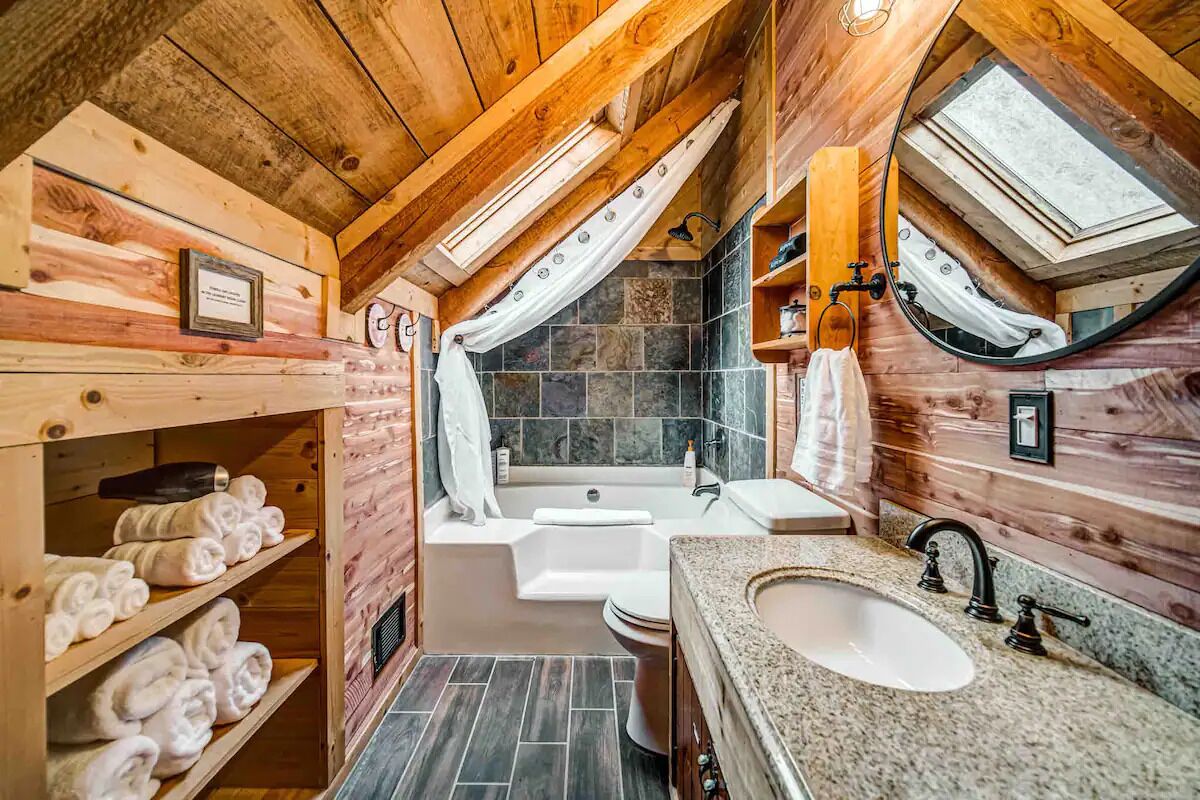 Combined shower/tub, hair dryer, towels, soap