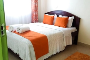 1 Schlafzimmer, Schreibtisch, Bügeleisen/Bügelbrett, kostenloses WLAN