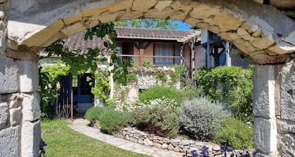 A haven of peace between Montcuq and Lauzerte (Lot)