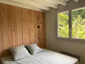 3 chambres, accès au Wi-Fi (inclus), accessible en fauteuil roulant