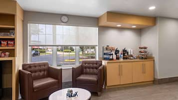 Sudah termasuk sarapan dibawa pulang setiap hari