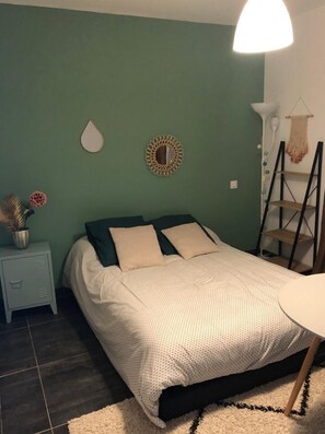 3 عدّة غرف نوم ومكواة/لوح كي وواي فاي