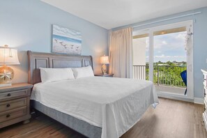 3 室のベッドルーム、デスク、アイロン / アイロン台、WiFi